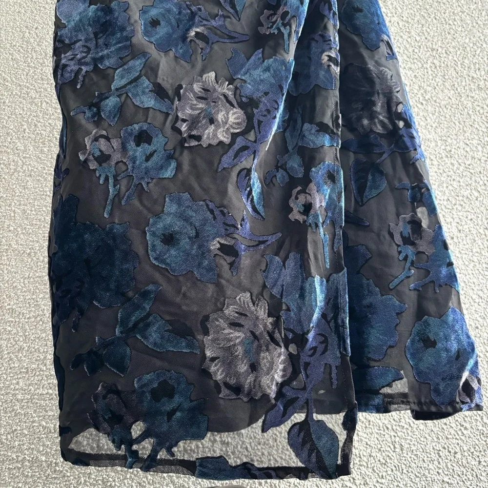 Reformation velvet floral print short knee length dress black, silver & blue XS - Picture 6 of 10
